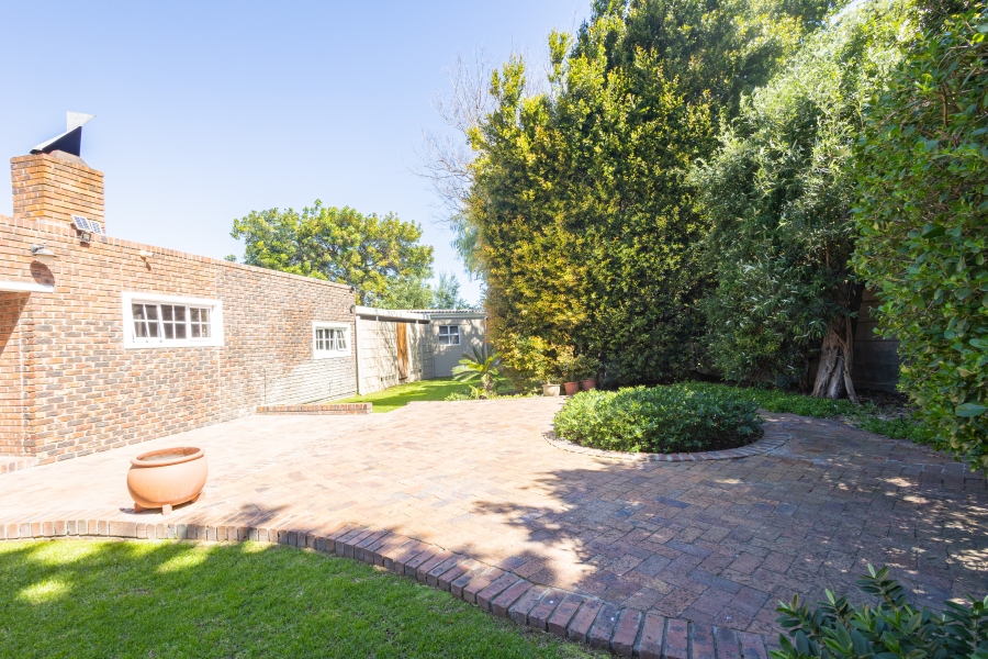 3 Bedroom Property for Sale in Flamingo Vlei Western Cape